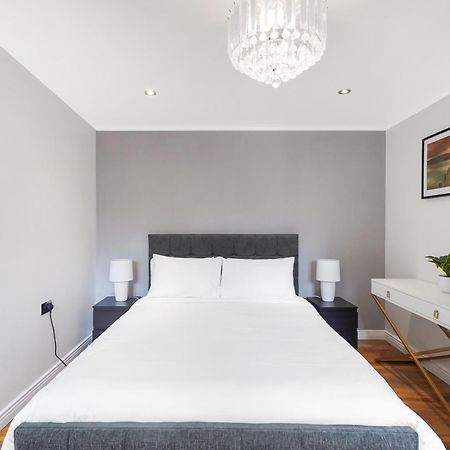 A Beautiful Stylish 2 Bedroom Apartment -City Of Λονδίνο Εξωτερικό φωτογραφία